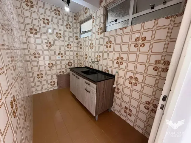 Apartamento 1 quarto e 1 banheiro, à venda, no bairro Centro em Curitiba