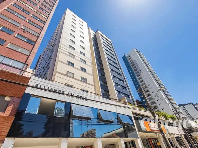 Apartamento 1 quarto e 1 banheiro, para alugar, no bairro Centro em Curitiba