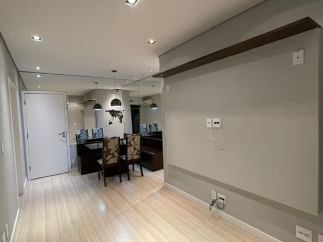 Apartamento 2 quartos e 1 banheiro, à venda, no bairro Jardim Tupanci em Barueri