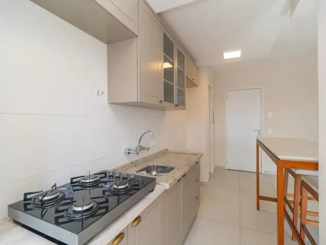 Apartamento 2 quartos e 1 banheiro, para alugar, no bairro Ecoville em Curitiba