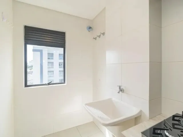 Apartamento 2 quartos e 1 banheiro, para alugar, no bairro Ecoville em Curitiba