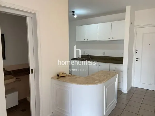 Apartamento com 60m² 1 quarto e 2 banheiros, para alugar, no bairro Cambuí em Campinas