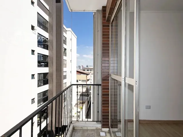 Apartamento 3 quartos e 1 banheiro, para alugar, no bairro Ahú em Curitiba