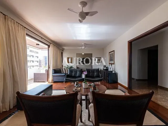 Apartamento com 388m² 4 quartos e 5 banheiros, à venda, no bairro Centro em Londrina