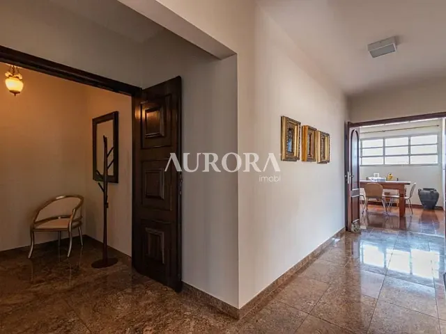 Apartamento com 388m² 4 quartos e 5 banheiros, à venda, no bairro Centro em Londrina