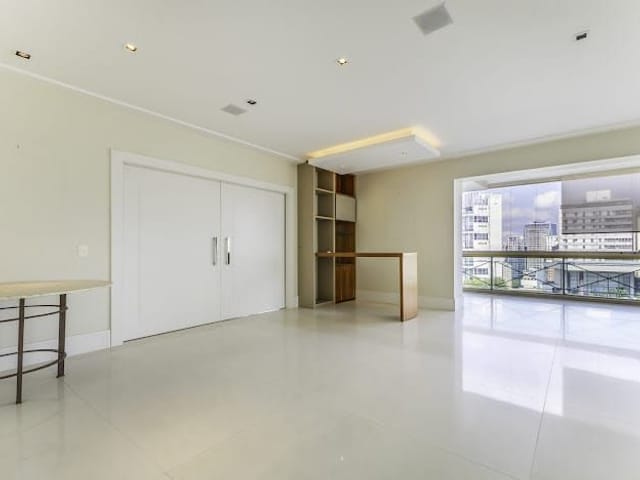 Apartamento com 465m² 4 quartos e 5 banheiros, à venda, no bairro Jardim Paulistano em São Paulo