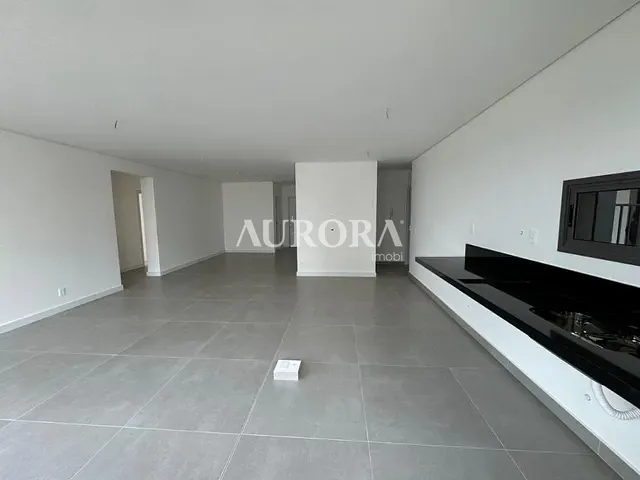 Apartamento com 250m² 3 quartos e 3 banheiros, à venda, no bairro Gleba Palhano em Londrina