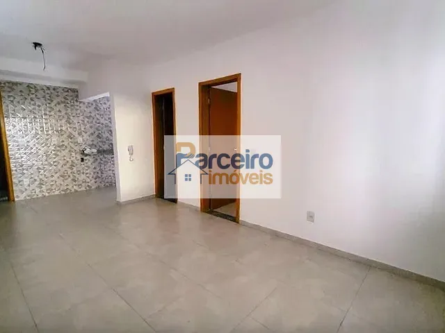 Apartamento com 36m² 1 quarto e 1 banheiro, à venda, no bairro Parque Maria Luiza em São Paulo
