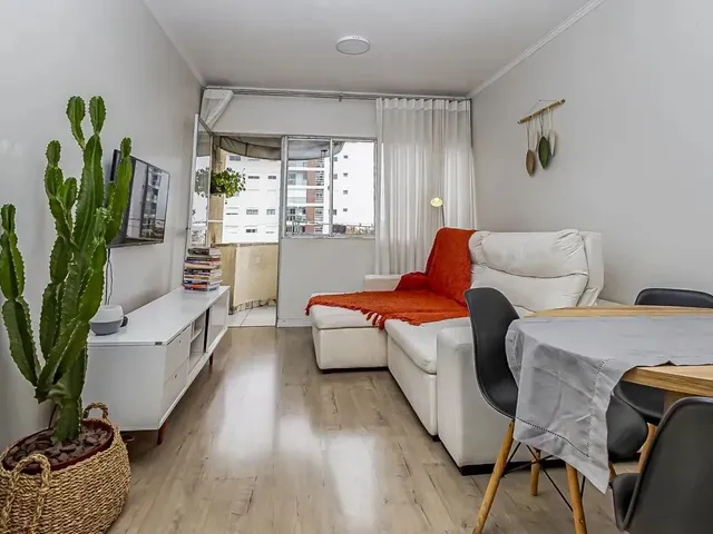 Apartamento 2 quartos e 1 banheiro, à venda, no bairro Água Verde em Curitiba
