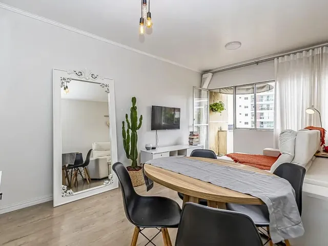Apartamento 2 quartos e 1 banheiro, à venda, no bairro Água Verde em Curitiba