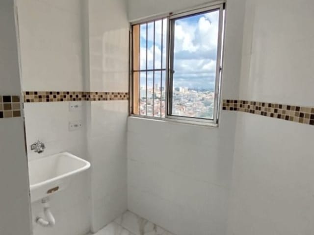 Apartamento com 55m² 2 quartos e 1 banheiro, à venda, no bairro Bandeiras em Osasco