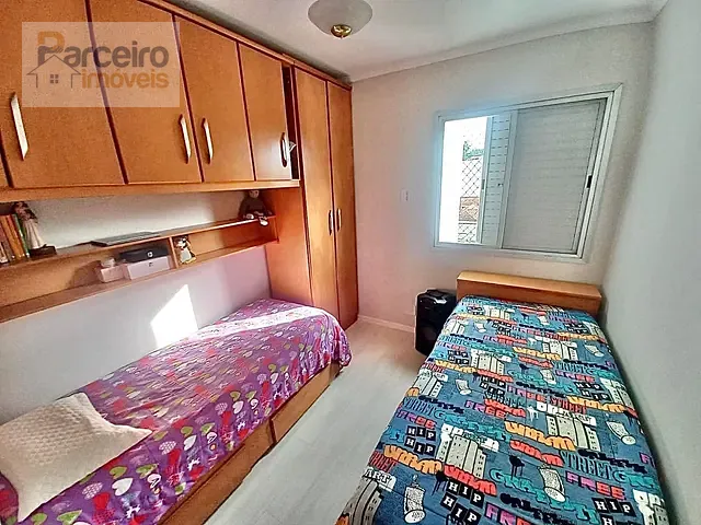 Apartamento 2 quartos e 1 banheiro, à venda ou para alugar, no bairro Vila Santana em São Paulo