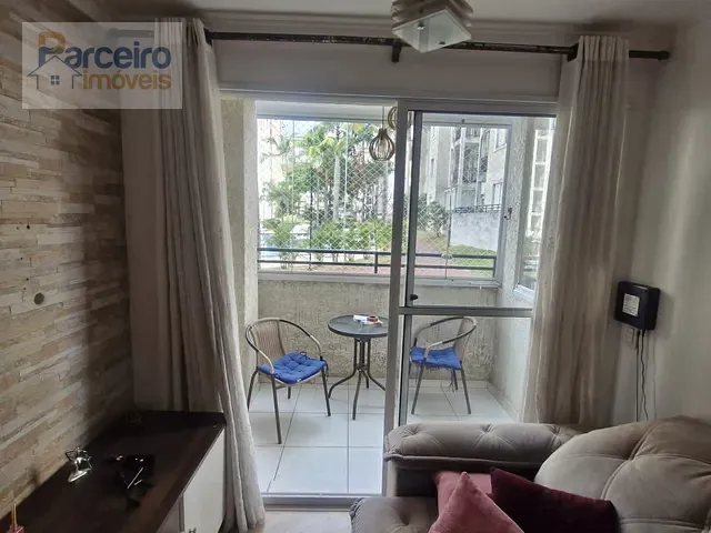 Apartamento 2 quartos e 1 banheiro, à venda, no bairro Sítio da Figueira em São Paulo