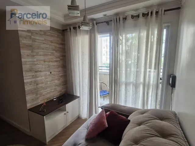 Apartamento 2 quartos e 1 banheiro, à venda, no bairro Sítio da Figueira em São Paulo