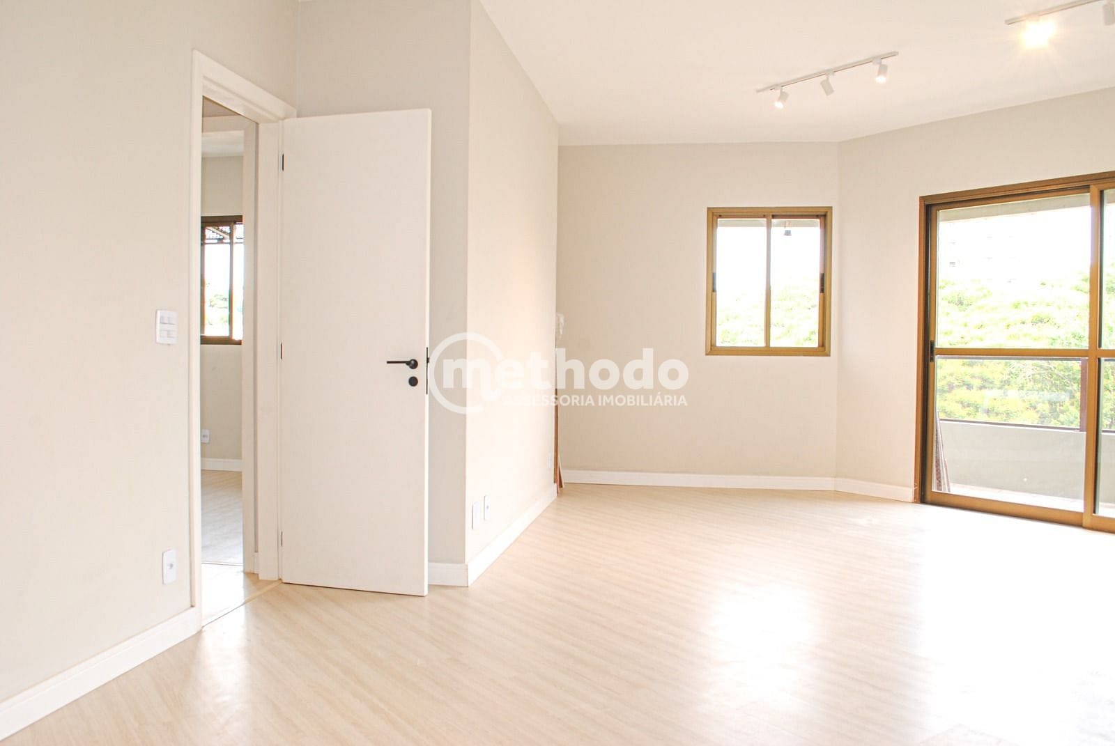 Apartamento, 3 quartos, 96 m² - Foto 2