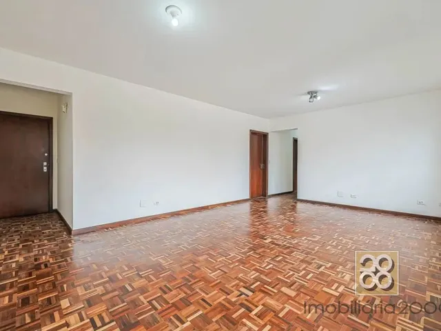 Apartamento 3 quartos e 1 banheiro, à venda, no bairro Batel em Curitiba