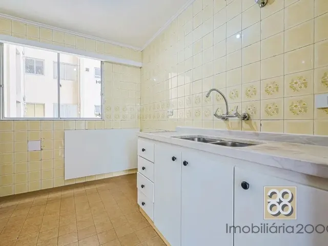 Apartamento 3 quartos e 1 banheiro, à venda, no bairro Batel em Curitiba