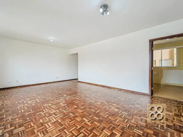 Apartamento 3 quartos e 1 banheiro, à venda, no bairro Batel em Curitiba