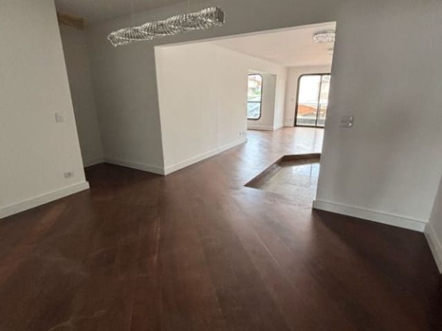 Apartamento com 220m² 4 quartos e 5 banheiros, à venda, no bairro Vila Galvão em Guarulhos