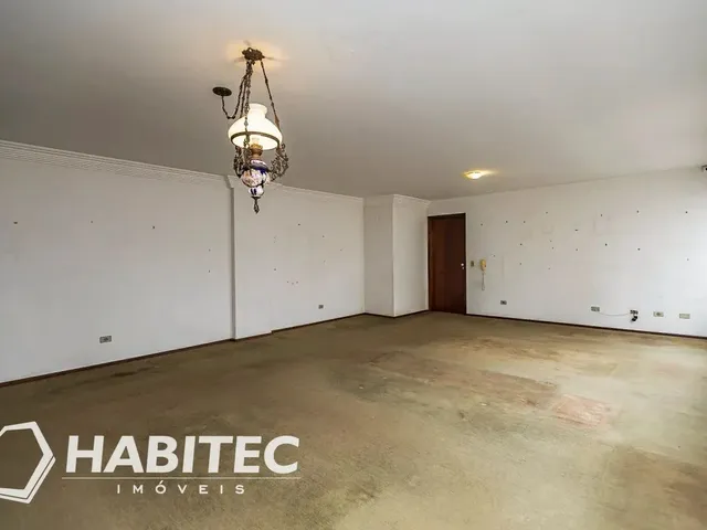 Apartamento 3 quartos e 3 banheiros, à venda, no bairro Centro em Curitiba