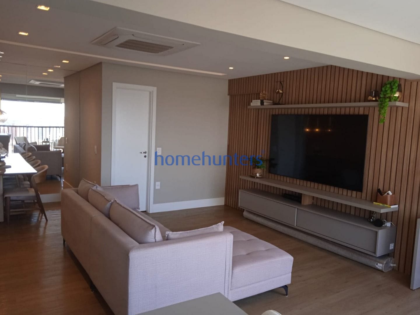 Apartamento à venda com 2 quartos, 87m² - Foto 2
