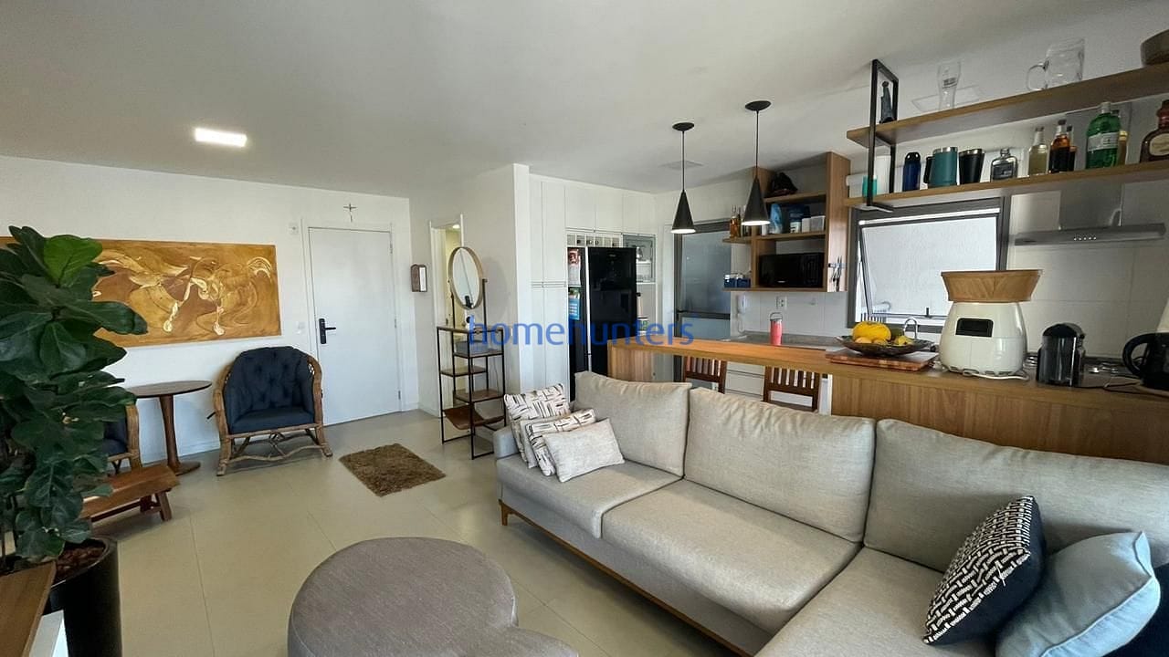 Apartamento à venda com 3 quartos, 107m² - Foto 7