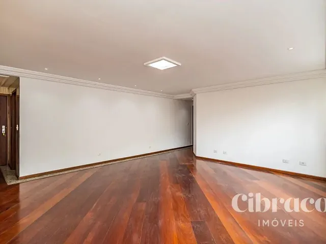 Apartamento 3 quartos e 3 banheiros, à venda, no bairro Centro em Curitiba