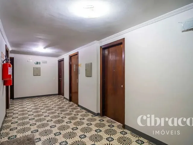 Apartamento 3 quartos e 3 banheiros, à venda, no bairro Centro em Curitiba