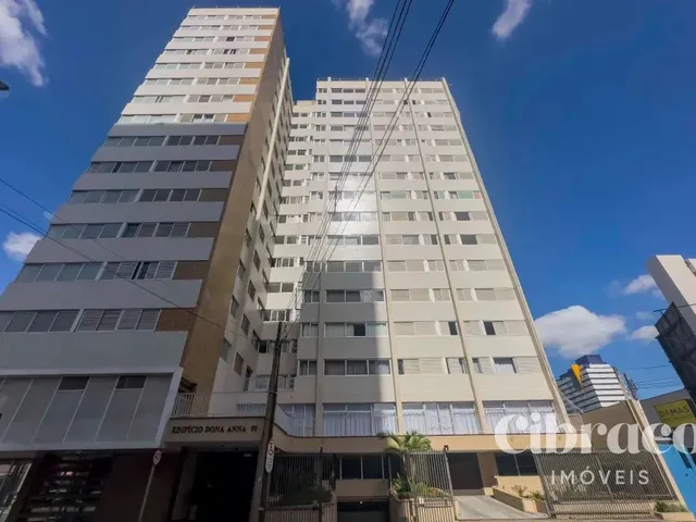 Apartamento 3 quartos e 3 banheiros, à venda, no bairro Centro em Curitiba