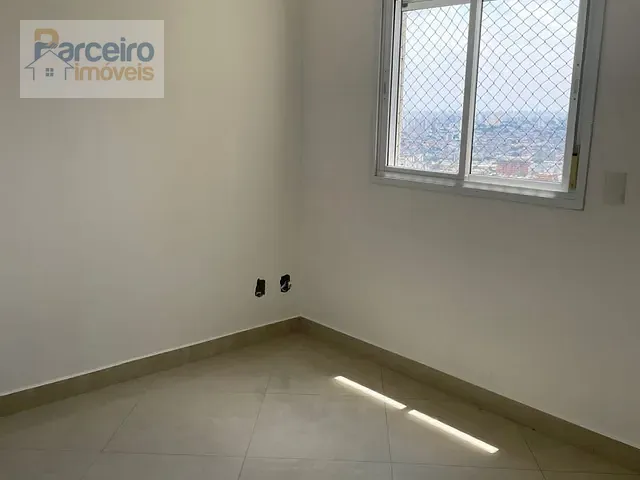 Apartamento 2 quartos e 1 banheiro, para alugar, no bairro Jardim Piqueroby em São Paulo