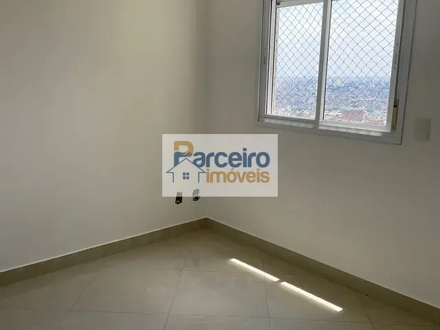 Apartamento 2 quartos e 1 banheiro, para alugar, no bairro Jardim Piqueroby em São Paulo