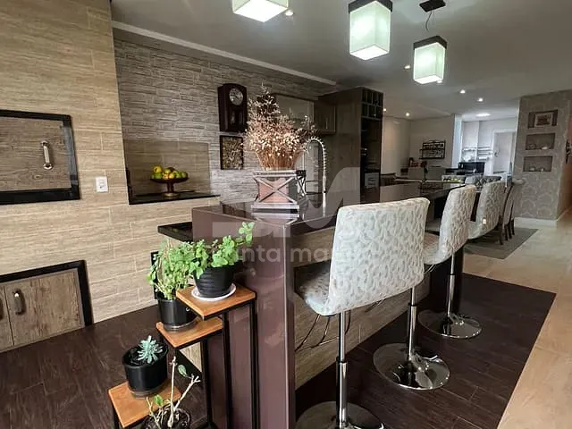 Apartamento com 259m² 3 quartos e 1 banheiro, à venda, no bairro Centro em Chapecó