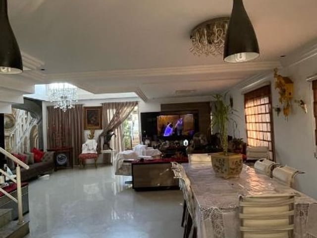 Apartamento com 350m² 4 quartos e 6 banheiros, à venda, no bairro Jardim em Santo André