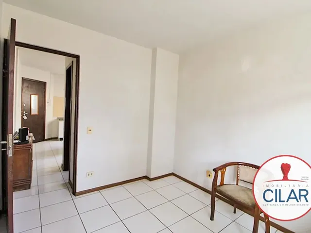 Apartamento 1 quarto e 1 banheiro, à venda, no bairro Centro em Curitiba
