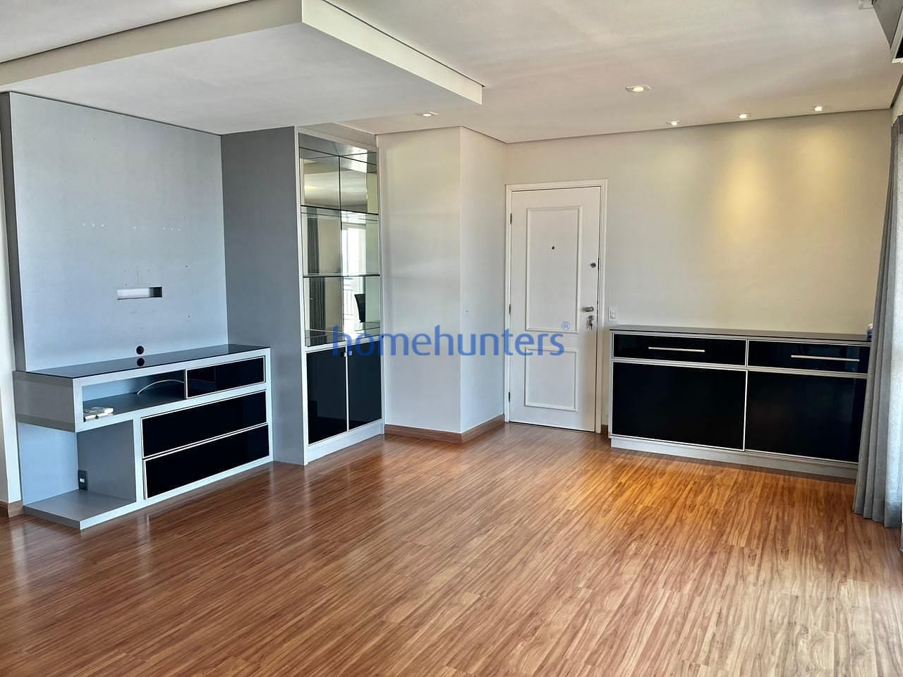 Apartamento para alugar com 3 quartos, 137m² - Foto 8
