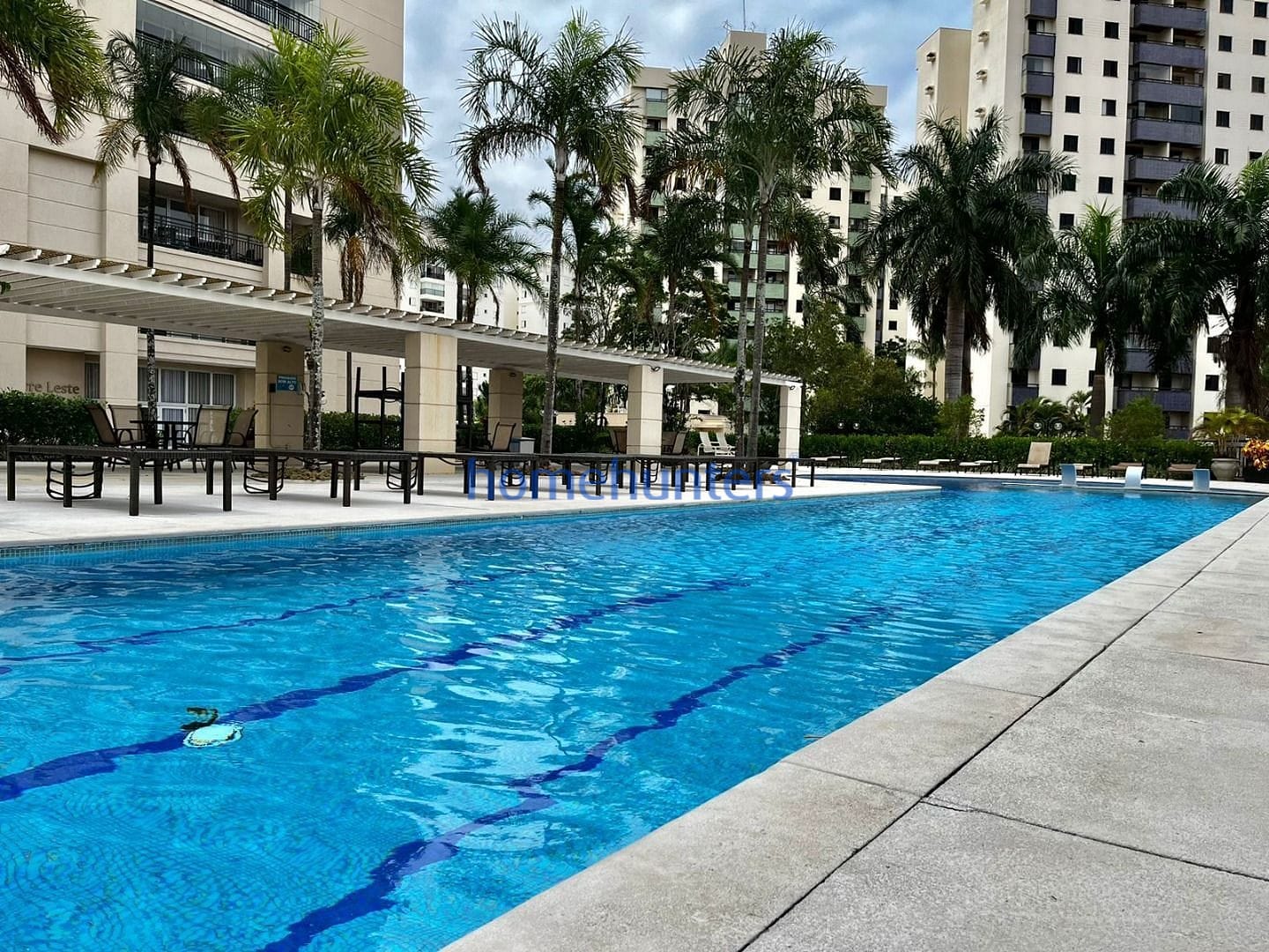 Apartamento para alugar com 3 quartos, 137m² - Foto 50