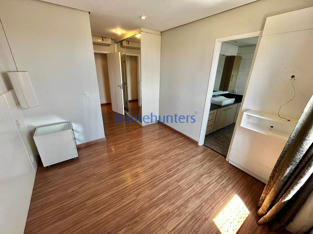 Apartamento para alugar com 3 quartos, 137m² - Foto 15
