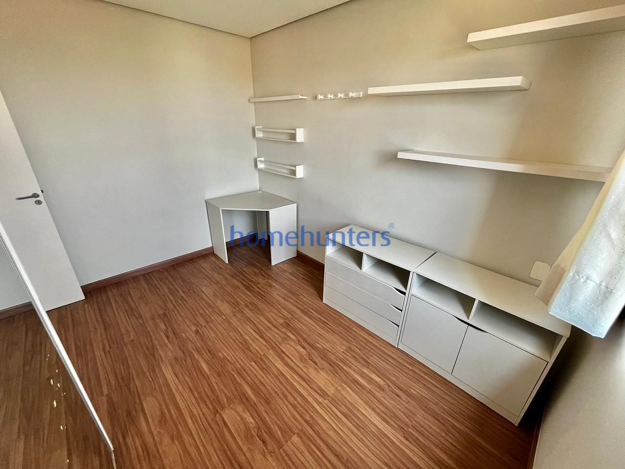 Apartamento para alugar com 3 quartos, 137m² - Foto 29
