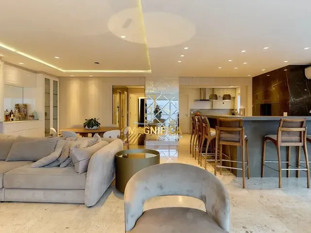 Apartamento 3 quartos e 5 banheiros, à venda, no bairro Água Verde em Curitiba