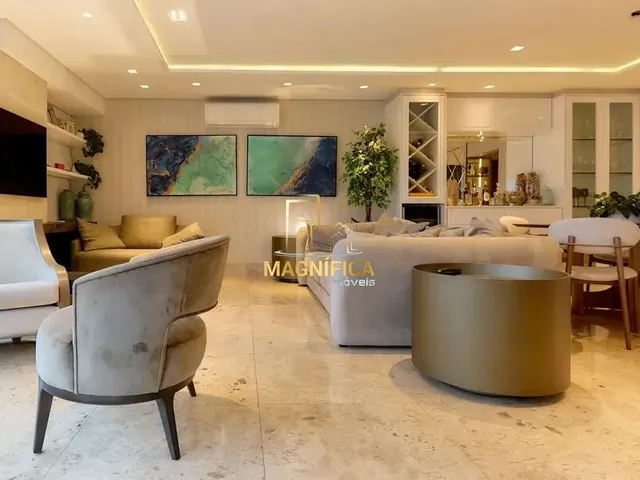 Apartamento 3 quartos e 5 banheiros, à venda, no bairro Água Verde em Curitiba