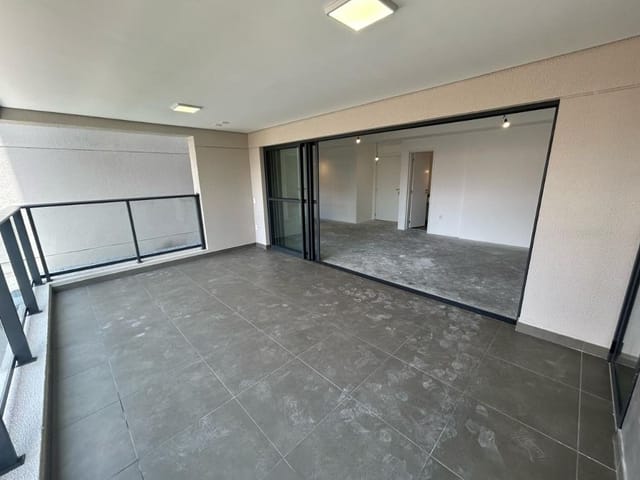 Apartamento com 141m² 3 quartos e 4 banheiros, à venda, no bairro Mirandópolis em São Paulo