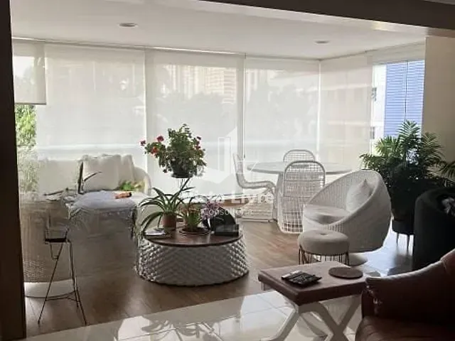 Apartamento com 225m² 4 quartos e 6 banheiros, à venda, no bairro Cidade Monções em São Paulo