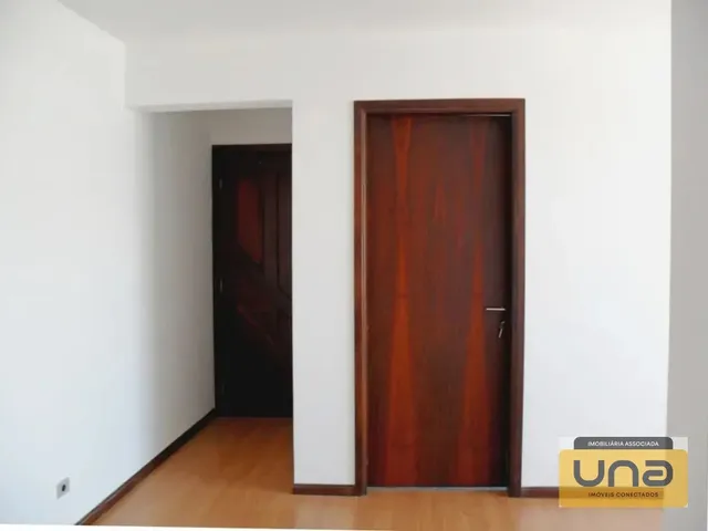 Apartamento 2 quartos e 1 banheiro, à venda, no bairro REBOUÇAS em Curitiba