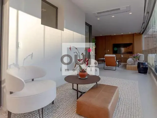 Apartamento 3 quartos e 4 banheiros, à venda, no bairro Vila Nova Conceição em São Paulo