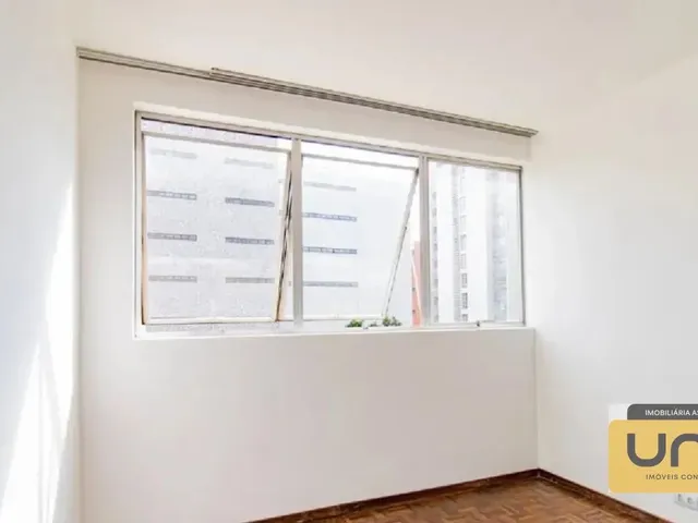 Apartamento 1 quarto e 1 banheiro, à venda, no bairro CENTRO em Curitiba