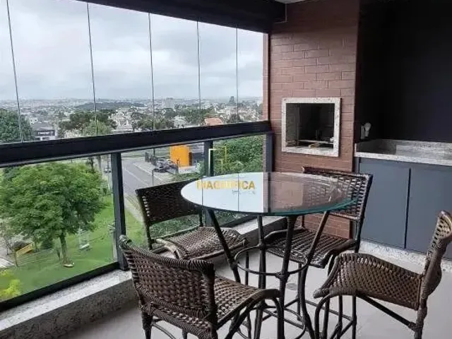 Apartamento 2 quartos e 3 banheiros, à venda, no bairro Cristo Rei em Curitiba