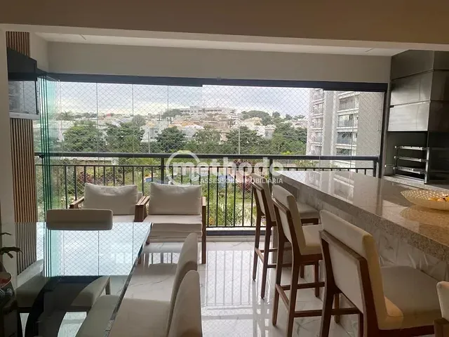 Apartamento com 103m² 3 quartos e 2 banheiros, à venda, no bairro Swiss Park em Campinas