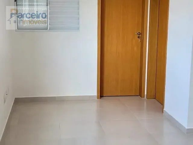 Apartamento 2 quartos e 1 banheiro, à venda, no bairro Parque Boturussu em São Paulo