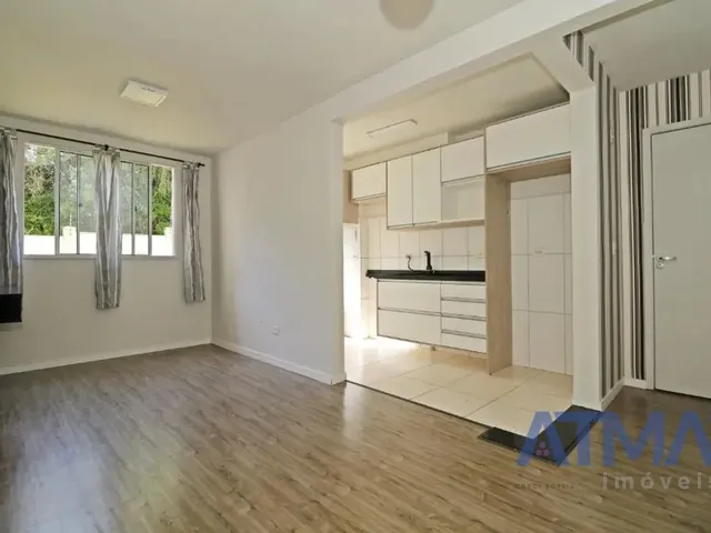 Apartamento 2 quartos e 2 banheiros, à venda, no bairro Pinheirinho em Curitiba