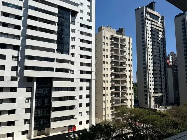 Apartamento 1 quarto e 1 banheiro, à venda, no bairro Bigorrilho em Curitiba
